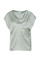 Satynowa bluzka w miętowym odcieniu z dekoltem typu woda