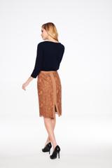 Spódnica z gipiurowej koronki w karmelowym kolorze