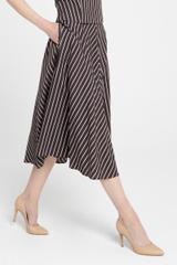 Rozkloszowana spódnica w paski