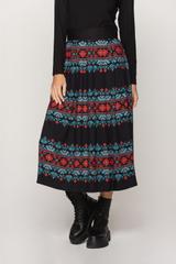 Czarna wzorzysta spódnica