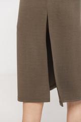 Spódnica z dzianiny w kolorze ciemnej oliwki