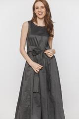 Stalowa taftowa sukienka maxi z ozdobną kokardą