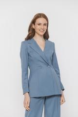 Stylowa dwurzędowa marynarka z asymetrycznym kołnierzem