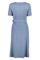 Sukienka z dekoltem w serek