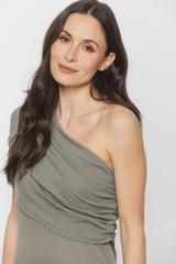 Sukienka na jedno ramię w kolorze szałwii