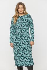 Sukienka tubowa z grubej sweterkowej dzianiny