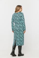 Sukienka tubowa z grubej sweterkowej dzianiny