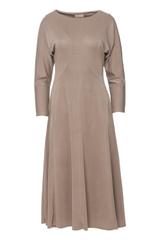 Sukienka z beżowej dzianiny z kobiecymi cięciami