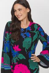 Sukienka z odcięciem pod biustem i rozszerzanym rękawem