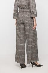 Szare luźne spodnie w brązową kratkę