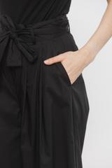 Szerokie czarne spodnie z bawełną o długości 7/8