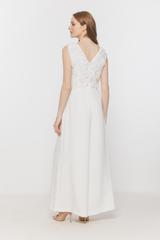 Szykowny długi kombinezon ecru z kwiatami 3D