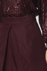 Taftowa spódnica z kontrafałdą w kolorze burgundowym