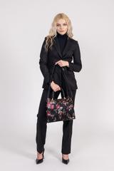 Elegancka torebka kuferkowa w kwiatowy wzór z efektem haftu
