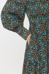 Wiskozowa falbaniasta sukienka midi z odcięciem w talii