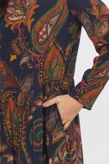 Wiskozowa trapezowa sukienka z falbanami i długim rękawem