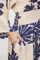 Wizytowa wiskozowa sukienka z kopertowym dekoltem