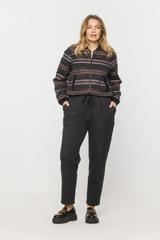 Wygodne spodnie z granatowej dzianiny bawełnianej