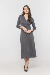 Wyjściowa srebrzystoszara sukienka z kopertowym dekoltem