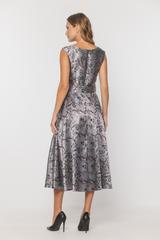 Żakardowa wyjściowa sukienka z eleganckim połyskiem