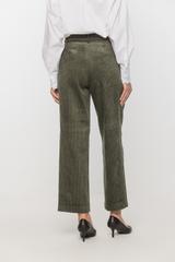 Zielone sztruksowe spodnie z paskiem i kieszeniami