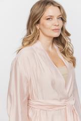 Zwiewna pastelowa narzutka z tencelu z bufiastym rękawem