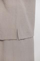 Zwiewna prosta bluzka w kolorze greige