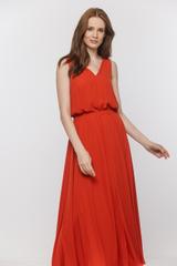 Zwiewna sukienka maxi z kobiecym rozcięciem z przodu