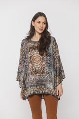 Zwiewna wzorzysta bluzka z tkaniny wiskozowej