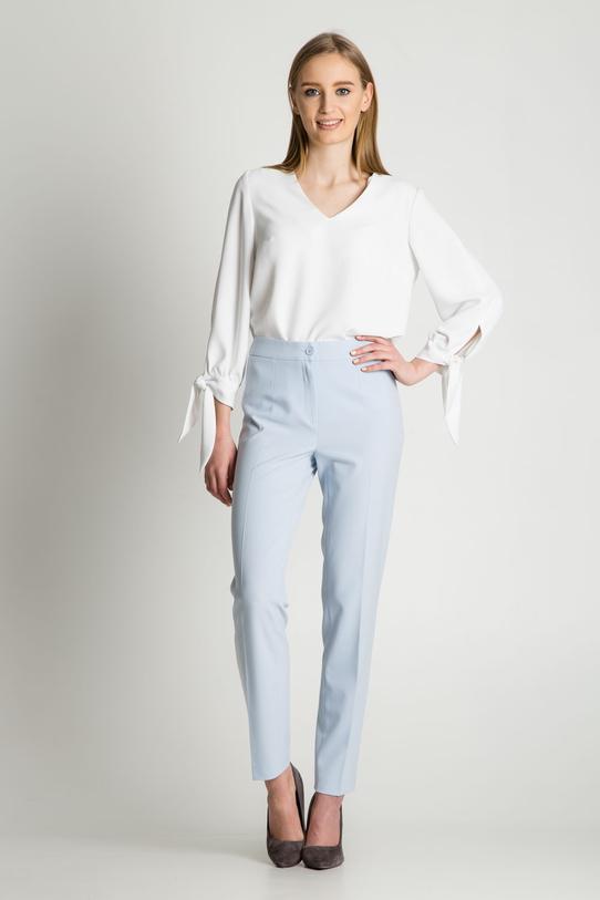 Błękitne spodnie w kant z wąskimi nogawkami - 1