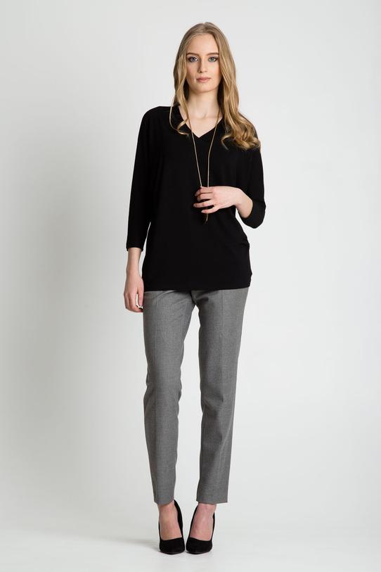 Czarna bluzka typu nietoperz z dekoltem w serek - 2