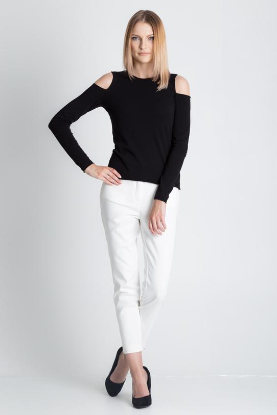 Wizualizacja Czarna bluzka z surowym wykończeniem