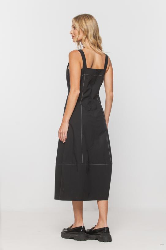 Bawełniana czarna sukienka z białymi przeszyciami - 3