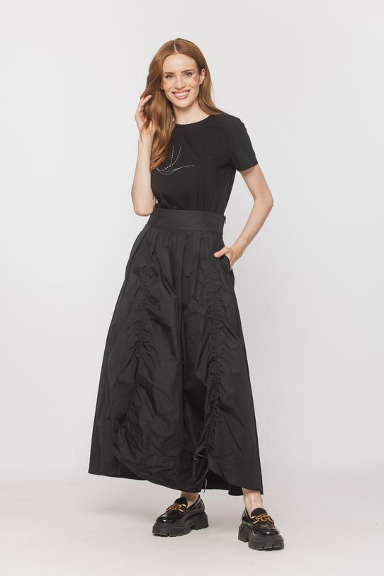 Cotton black t-shirt with minimalist embroidery - 2