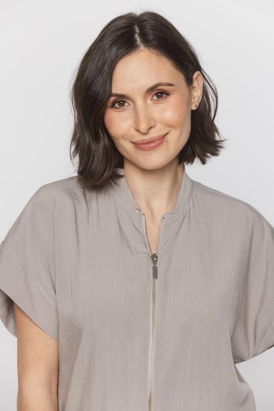 Beżowa kamizelka o kroju bomberki - 4