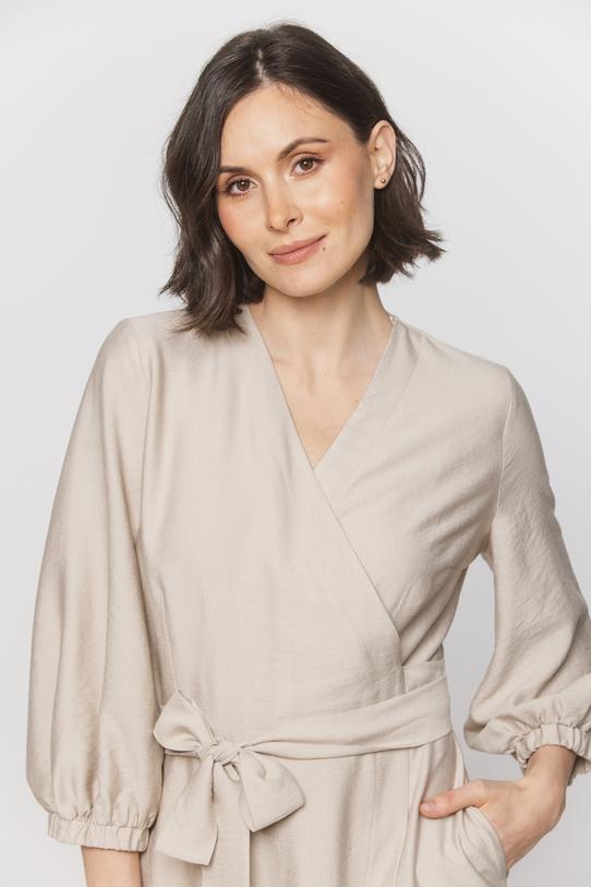 Beżowa portfelowa sukienka midi z bocznym wiązaniem - 4