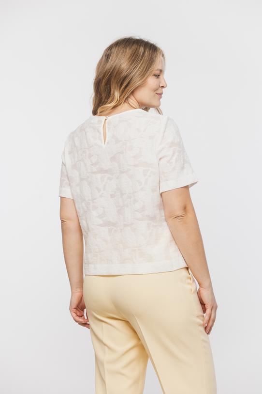 Biała ażurowa bluzka o pudełkowym kroju - 4