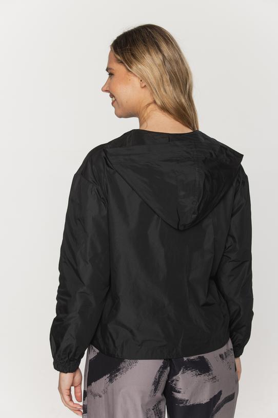 Bluza z czarnej tkaniny