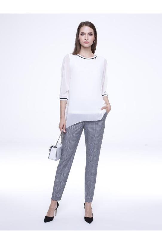 Efektowna bluzka z przeźroczystościami - 1