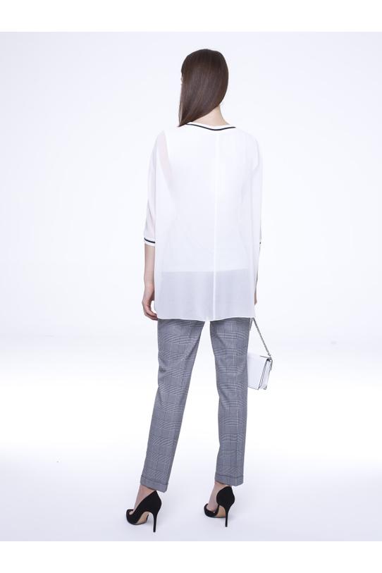 Efektowna bluzka z przeźroczystościami - 2