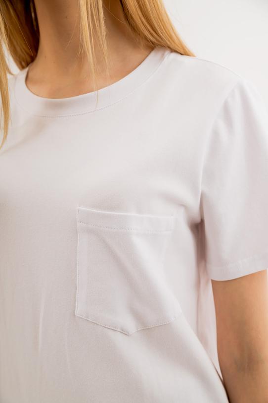Luźny t-shirt z kieszonką