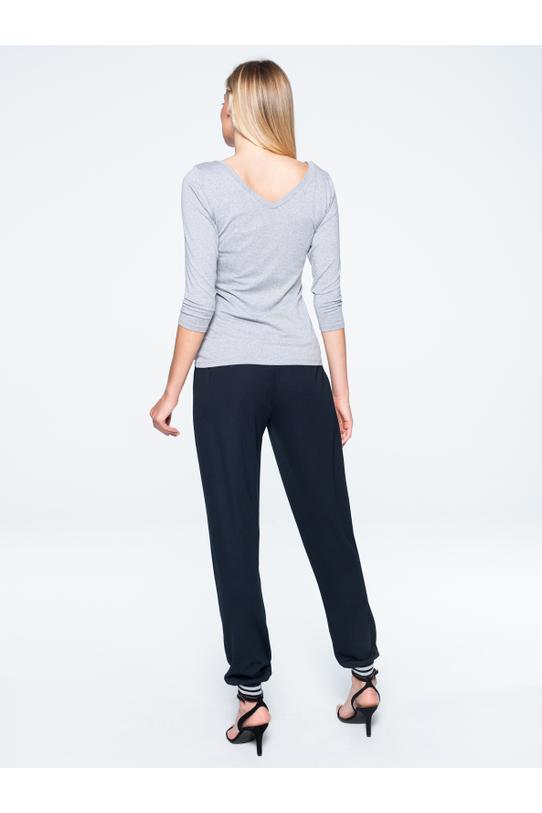 Modna bluzka z elastycznej tkaniny - 2