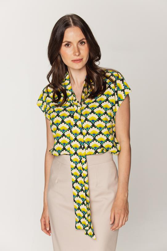 Bluzka wiązana przy dekolcie - 2