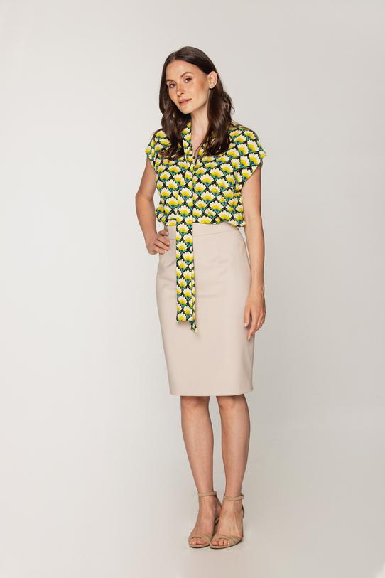 Wizualizacja Bluzka wiązana przy dekolcie