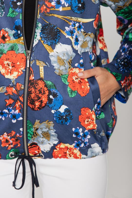 Rozpinana bluza w kwiaty z troczkiem do wiązania - 5