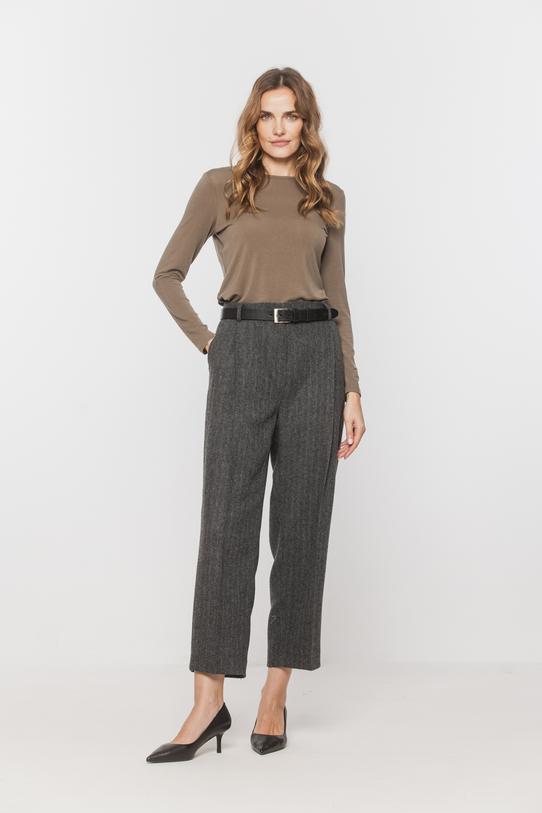 Wizualizacja Brązowa bluzka z wełną w stylu basic