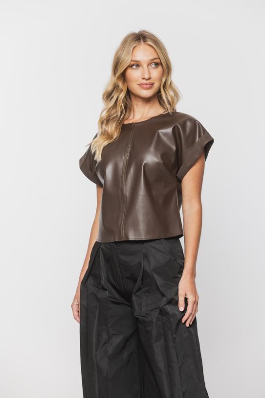 Brązowa krótka kamizelka z tkaniny skóropodobnej - 2