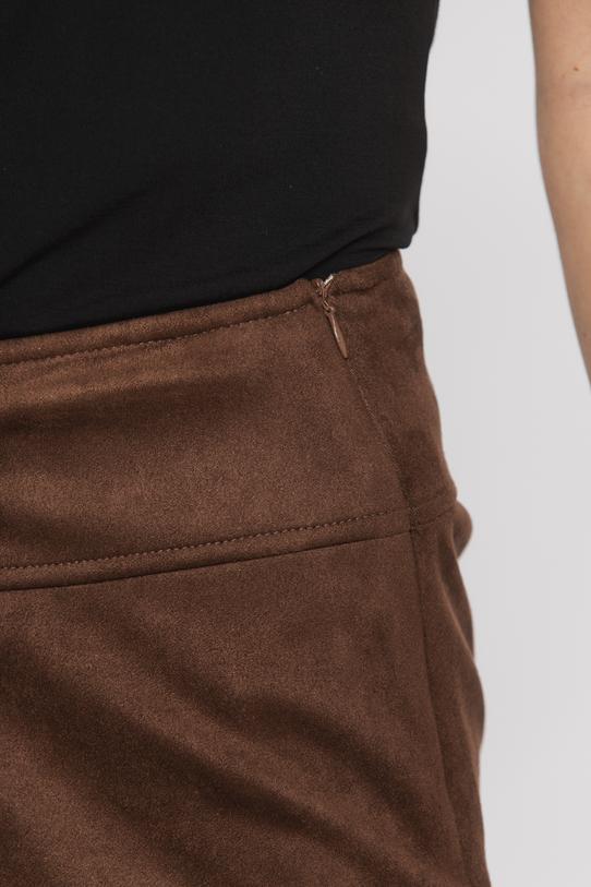 Brązowa modna mini spódnica z dzianiny zamszowej - 4