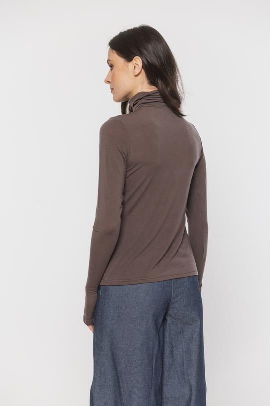 Brązowy lekki golf z domieszką wełny - 3