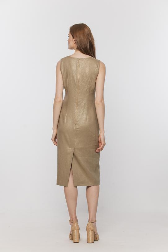 Brokatowa złota sukienka o klasycznym kroju - 2